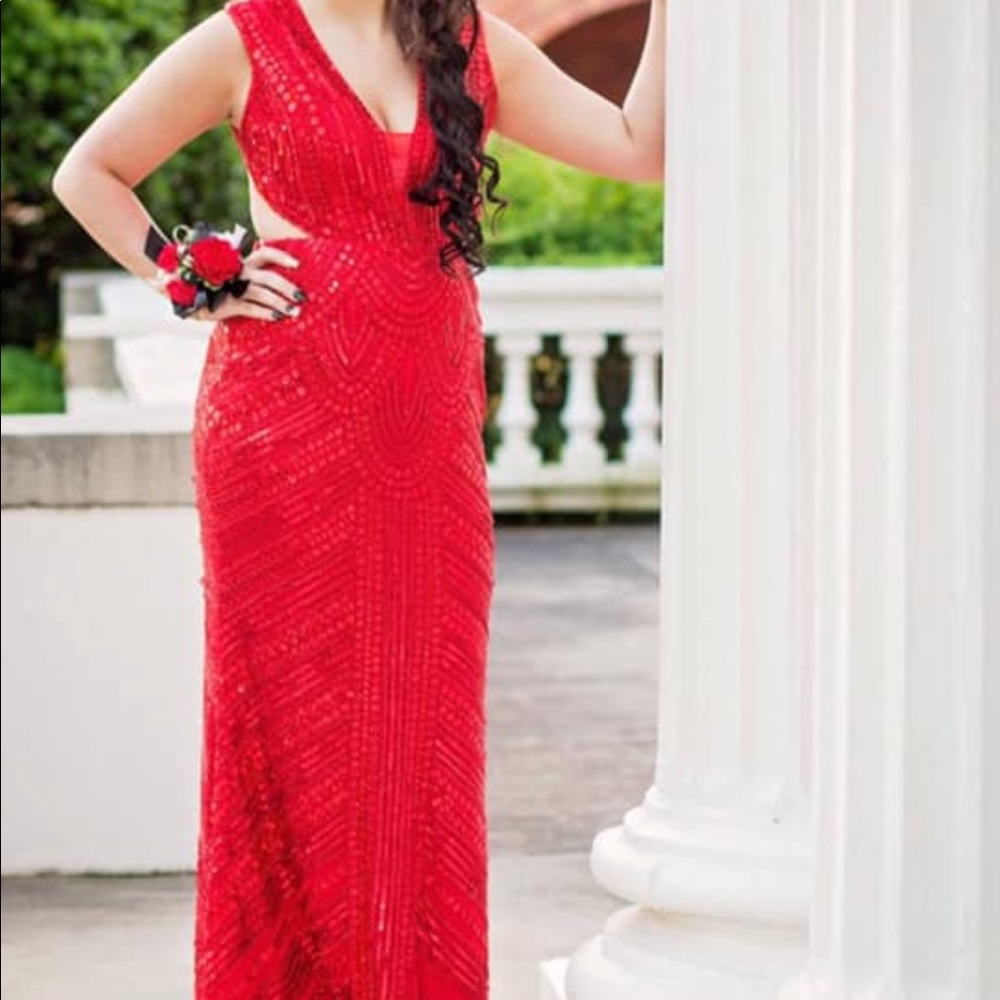 prom dress ! needs some love to bottom hem